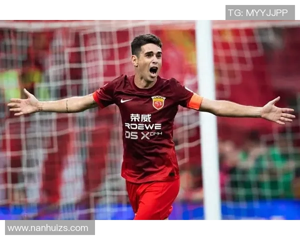 足球明星如何通过团队合作与个人努力赢得冠军荣耀 足球明星如何通过团队合作与个人努力赢得冠军荣耀